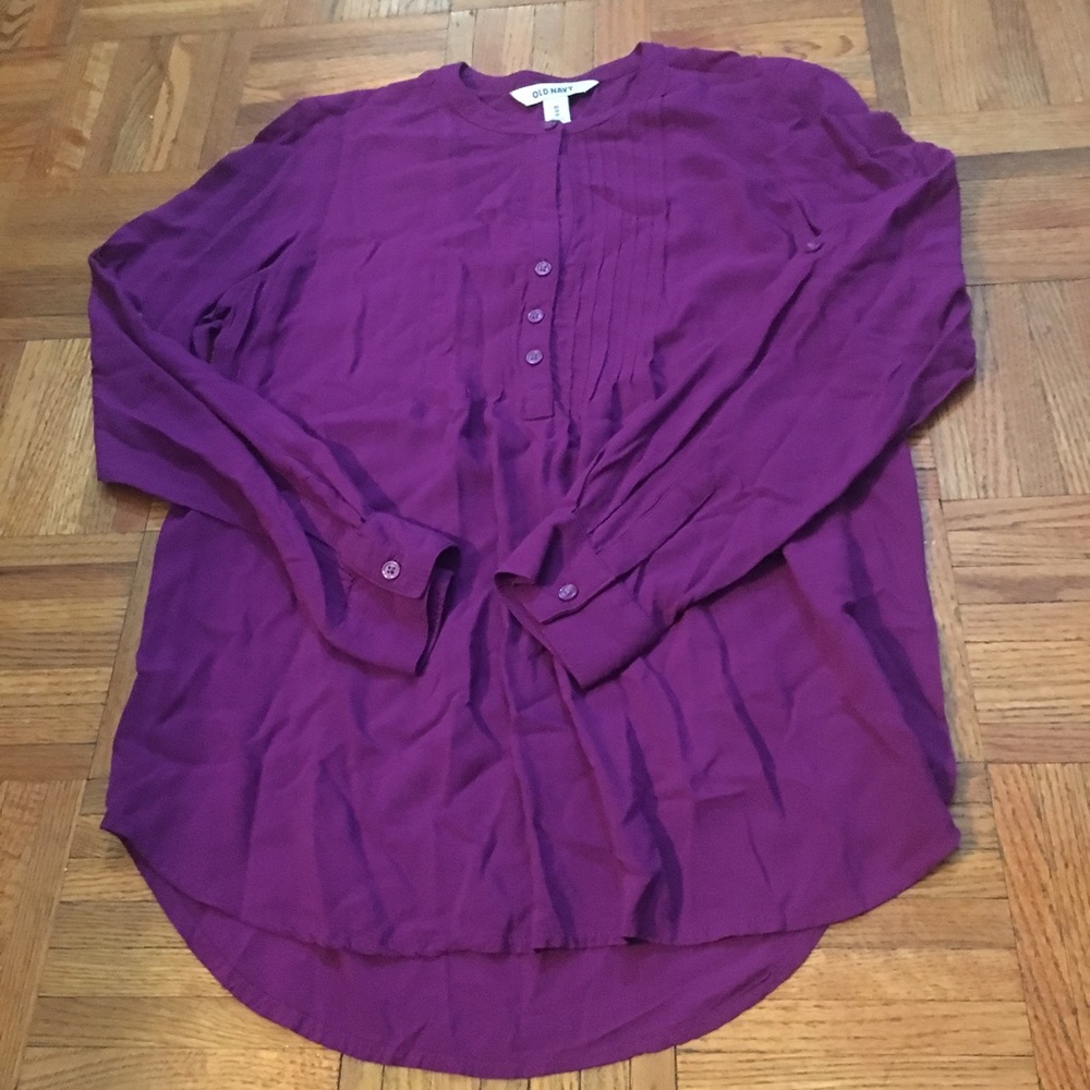 💀 Old Navy Plum Long Sleeve Button Down Shirt